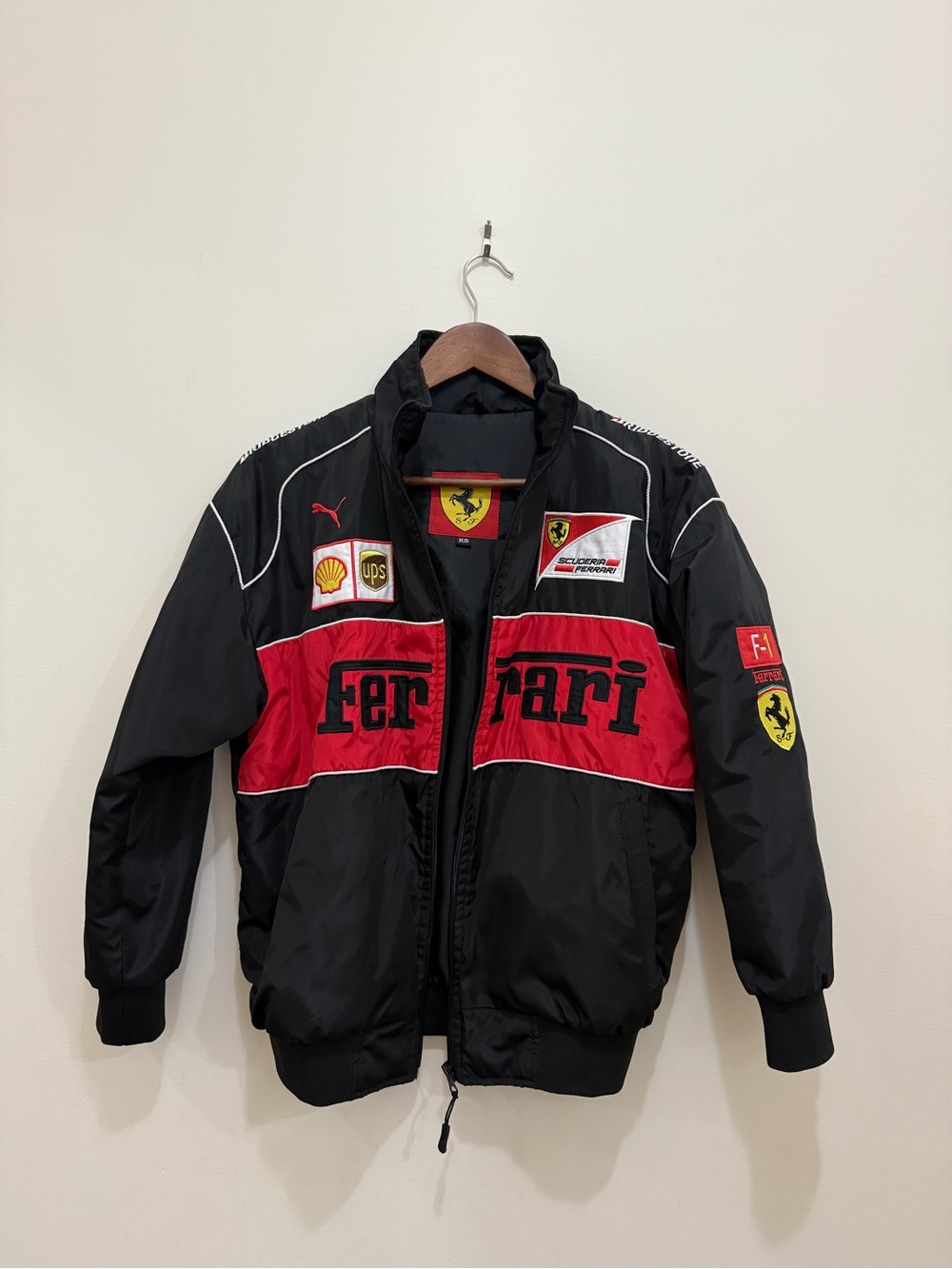 Ferrari Black and Red Racing Bomber Jacket - Picture 6 of 7